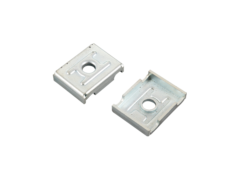 Metal fittings